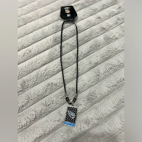 Tennessee Titans NFL Necklace - Picture 1 of 3